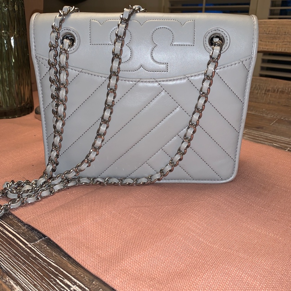 🚫SOLD Tory Burch convertible purse